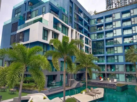 Acqua Condo Jomtien — Ready Condos Near the Beach — shared pool and communal facilities