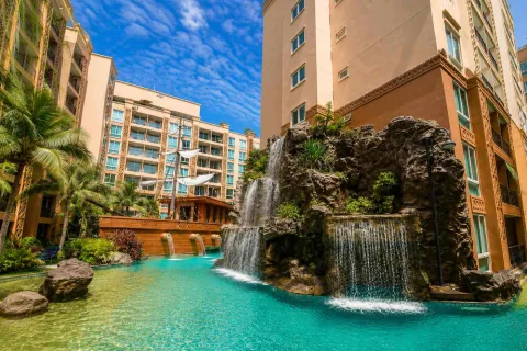 Atlantis Condo Resort Pattaya — квартиры у пляжа Джомтьен — территория и зона отдыха
