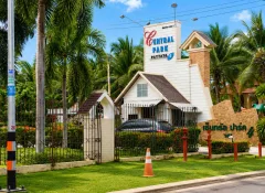 Central Park 4 Village — Houses and Villas in Pattaya — landscaped area and leisure space