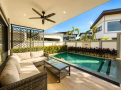 Zensiri Midtown Villas — Pool Villas in Central Pattaya — bedroom or private area