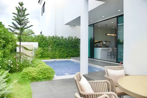 Thamber Private Pool Villa — Pool Villas in Huai Yai — shared pool and communal facilities