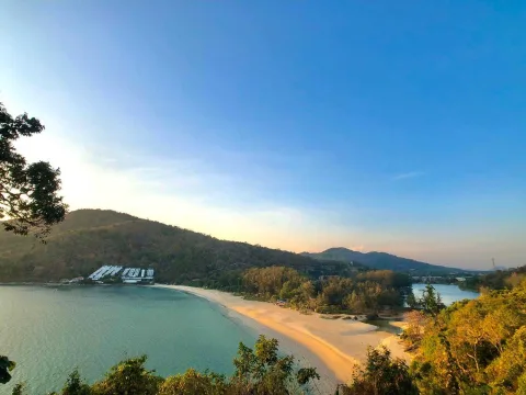 The Title East Wing Rawai — landscaped area and leisure space